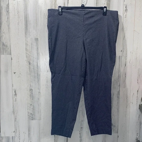 Women’s Dalia Black and White Checkered Pants - Picture 1 of 3